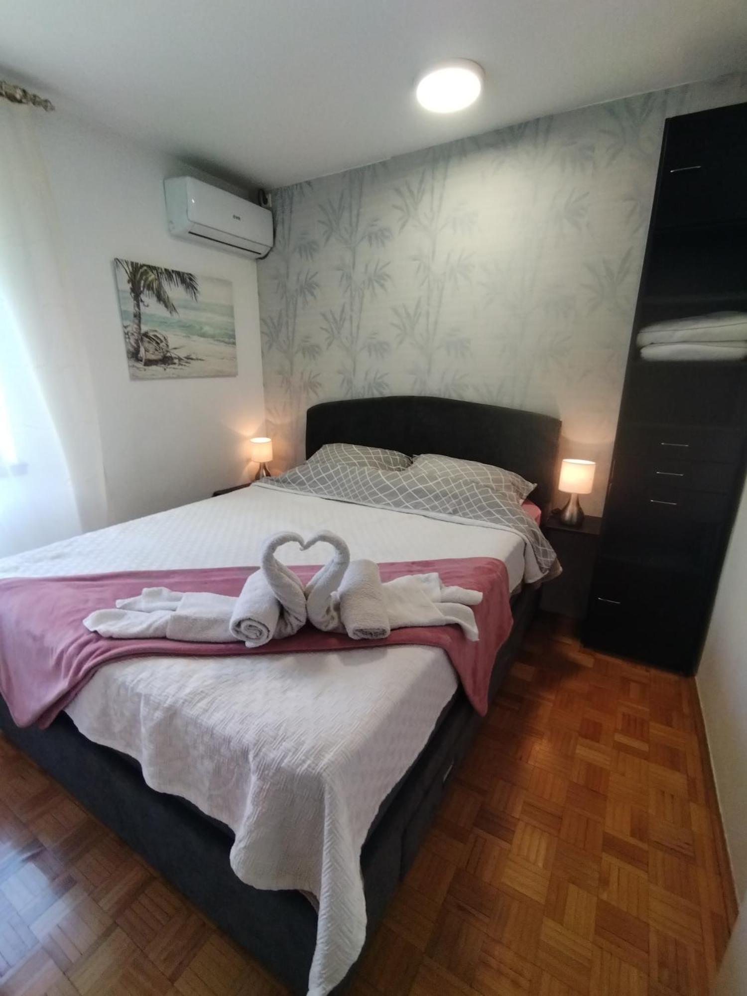 Apartment Mrc , Free Parking Bezanija Exterior photo